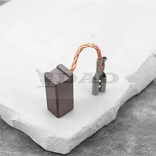 Perii colectoare E6, set 4 bucati pentru BOSCH GBH 18V - 20, GBH 180 - LI, GBH 18V - 20 , 1619P14345 7x8x18 - DAO Shop