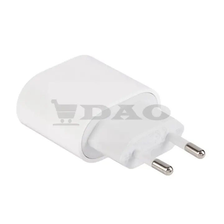 Incarcator de priza 2.4A cu Quick Charge 3.0 si USB Type - C cu cablu TypeC - TypeC 1 metru panzat max.6A 45W - DAO Shop